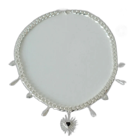 Silverhalsband med pärlor och hjärta