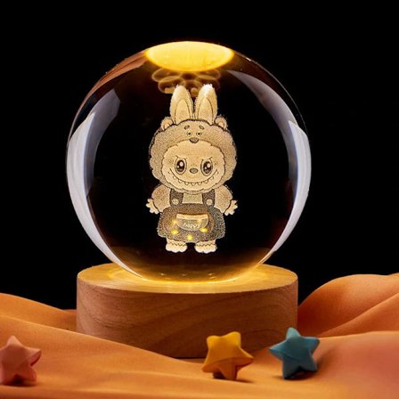 3D Krystallkule Tegneseriekanin med LED Nattlampe Base - ElF Julegave, Hjemmeinnredning