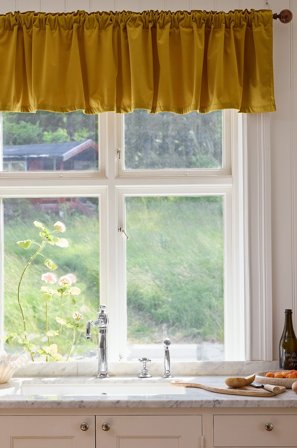 Jotex - Gardinkappe i Fløyel Senapsgul - SAVANNAH - Kjøp Gardinkapper hos Jotex