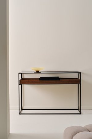 Jotex - Skjenk 40x120 Cm Valnøtt - SVEG - Kjøp Skjenker og avlastningsbord hos Jotex