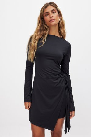 NA-KD Overlap Mini Dress - Langærmet Kjoler - Sort - XL