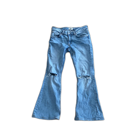 Ljusblå low boot jeans