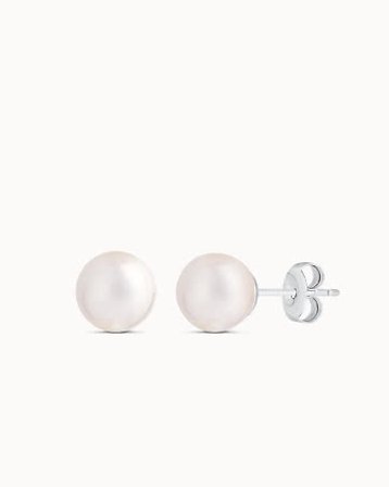 Akoya pärlörhängen i 18K vitguld