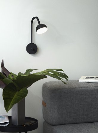 Blush vegglampe - matt sort