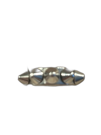 Edblad ring med nitar