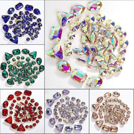50 stk Blandede Former Sy På Glass Rhinestones Gullklo Crystal