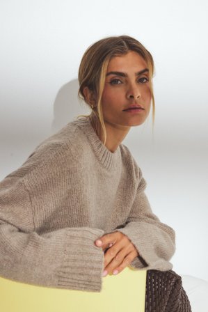 Janka Polliani x NA-KD Pull en maille de laine mélangée à encolure ronde - Pulls - Beige - XS (EU 32)