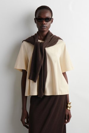 COS Femme T-Shirt Décontracté Silhouette Trapèze in Jaune