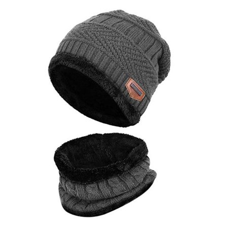 Sæt med hue og halstørklæde - varme vinteraccessories