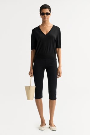 Soft Goat - Featherlight v-neck - Kashmirtröja dam - M - Black