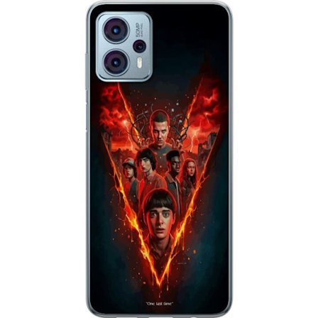 Motorola Moto G23 Gennemsigtig cover Stranger Things flammeplakat med Eleven Mike Will og bandet dramatisk Netflix design perfekt til fans af serien o