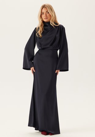 Bubbleroom Occasion - High Neck Wide Sleeve Satin Gown - Navy - Kläder