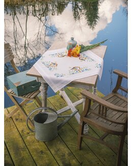 Broderipakke Fuglehus og blomster - Duk - Vervaco