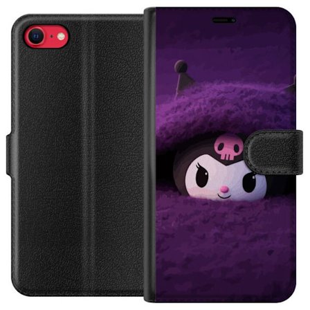 Kompatibelt Lommeboketui til Apple iPhone SE (2020) Kuromi i et lilla fluffete miljø med en mystisk kawaii-design.