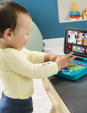 Fisher-Price Fisher-Price Laugh & Learn Let's Connect Laptop - Multi/patterned - NORWEGIAN