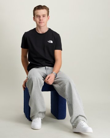 The North Face TEEN SIMPLE DOME REG Svart T-skjorter Gutt - Kids Brand Store