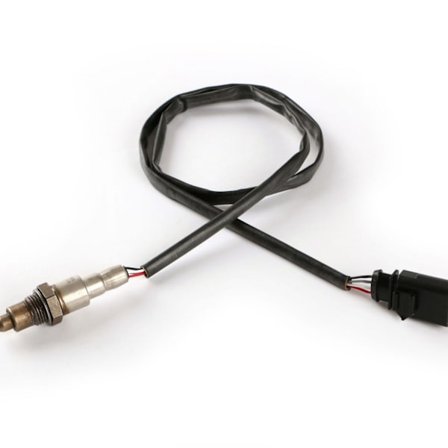 Soveltuu Volkswagen Jetta Audi Passat -mallien taka-anturiin 06K906262CE