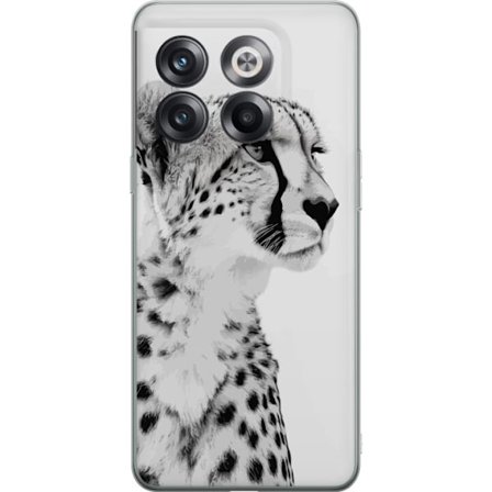 OnePlus 10T Gjennomsiktig deksel Stilsiktig svart-hvit nærbilde av en gepard med rolig blikk og elegante markeringer som fremhever dens kraftige og e