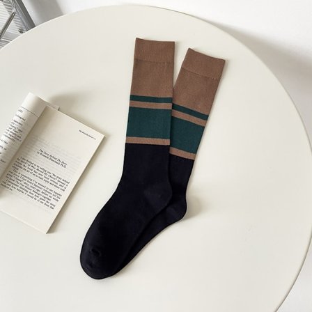 Rutiga strumpbyxor svart botten grön cirkel