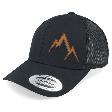 Wild Spirit - Svart trucker Keps - Small Engraved Mountain Black Trucker @ Hatstore