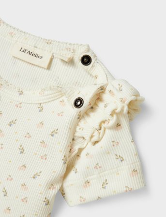 Lil'Atelier Nbfgago Kik Ss Slim Body Lil - White - 68