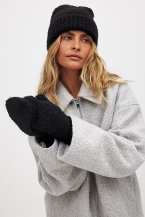 NA-KD Knitted Bouclé Look Mittens - Gants - Noir - One Size