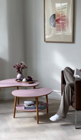 Sæt: Mellem og lille bønnebord med lav hylde – Just rose