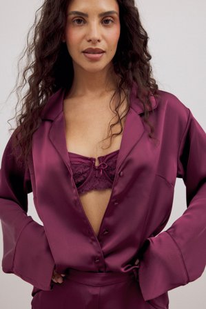 NA-KD - Pyjamaskjorte i sateng med panel - Nattøy - Burgundy - XL
