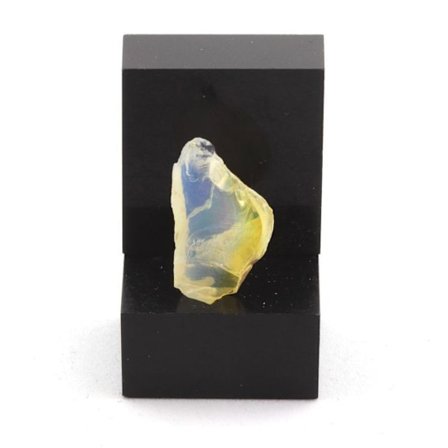 Kivet ja mineraalit. Opaali. 4,62 ct. Wello, Etiopia.