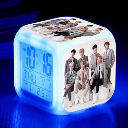 LED Digital Vækkeur til Soveværelse Nem Indstilling Cube Vækkeure Med 4 Sidet BTS Blødt Natlys Stort Display Farve Natlys Ur 14