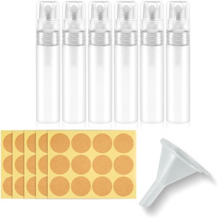 6 små sprayflaskor med etiketter, tratt, tomma sprayflaskor