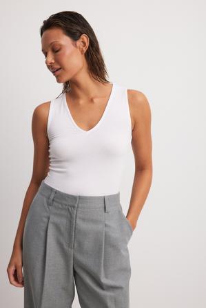 NA-KD Soft Line ärmlös body med V-ringning - Sommartoppar - Vit - XL (EU 46)