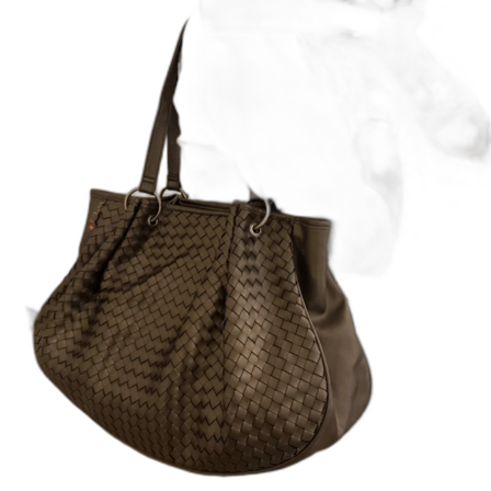 Stor flätad väska