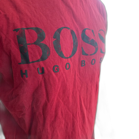 Röd Hugo Boss t-shirt med tryck