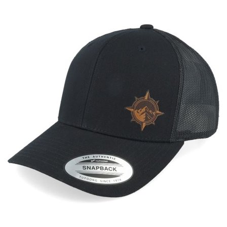 Wild Spirit - Svart trucker Keps - Windrose Mountain Brown Patch Black Trucker @ Hatstore