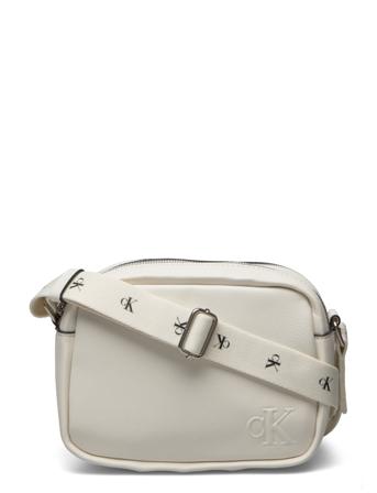 Ultralight Dblzipcamera Bag21 Pu Calvin Klein Beige