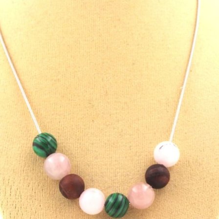 Stenar och mineraler. Rosa Opal pärlhalsband + Red Tiger Eye + Pink Quartz + Dam- och herrhalsband. Anpassningsbar storlek.