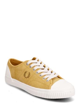 Hughes Low Textured Suede Lave Sneakers Fred Perry*Betinget Tilbud