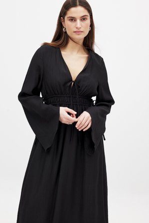 NA-KD Robe kaftan nouée sur le devant - Robes de Printemps - Noir - EU 38