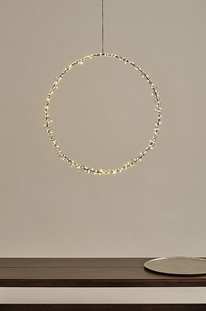 Jotex - PORTIA LED krans ø 60 cm Sort - Køb Dekorativ julebelysning hos Jotex