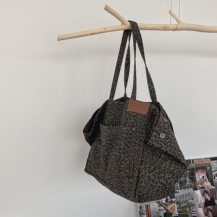Handväska Retro Leopard Axelväska Dam Stor Kapacitet Handväska Mode Kvinnlig Shopping Tote Bag Resväska Gatuväska Student Handväska(svart)
