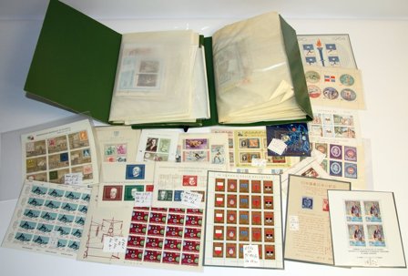 Hele verden - Samling i 2 mapper