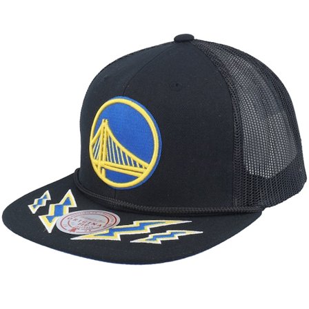 Mitchell & Ness - NBA Schwarz trucker Cap - Golden State Warriors Recharge Black Trucker @ Hatstore
