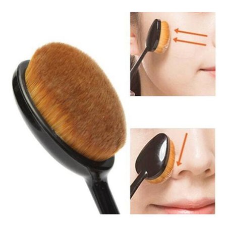 OVAL Sminkborste för foundation/concealer/primer mm. från KABUKI