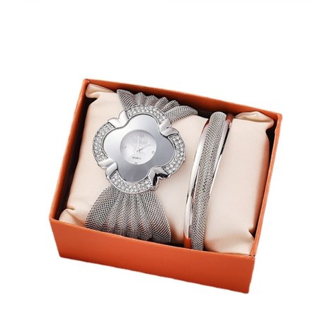 Silverfärgad enkel armbandsklocka i set om 2