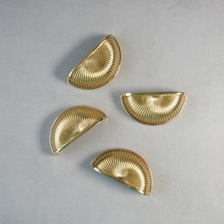 8 kpl Retro-tyyliset kultaiset kahvat Vintage-huonekalujen kahvat Sinkist valmistetut laatikon nupit Kaappeihin, vaatekaappeihin, komodeihin, 