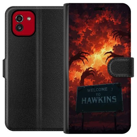 Kompatibelt Lommeboketui til Samsung Galaxy A03 Mørk apokalyptisk fantasi-scene med brennende himmel og Hawkins-skilt i Stranger Things-stil