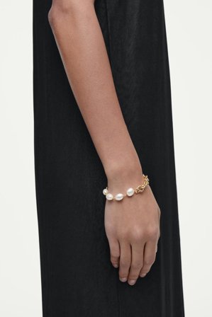 COS Women's Freshwater Pearl Chain Bracelet in Gold-coloured