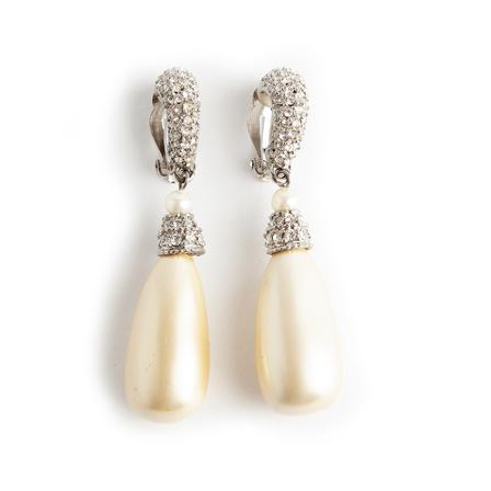 Givenchy Pre-owned super oorclips , Beige , Dames , Maat: ONE Size Vintage Sieraden