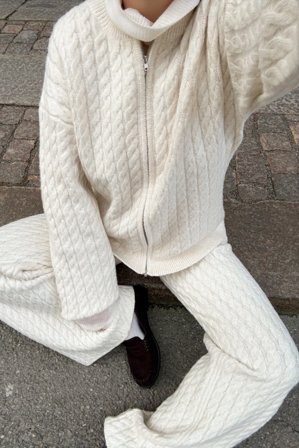 NA-KD Kabelstickade byxor - Stickade byxor - Beige - XL (EU 46)